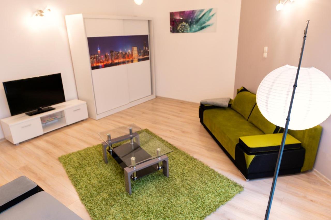 Aparthotel Zabrze, Apartamenty W Centrum Z Prywatnym Parkingiem Eksteriør bilde
