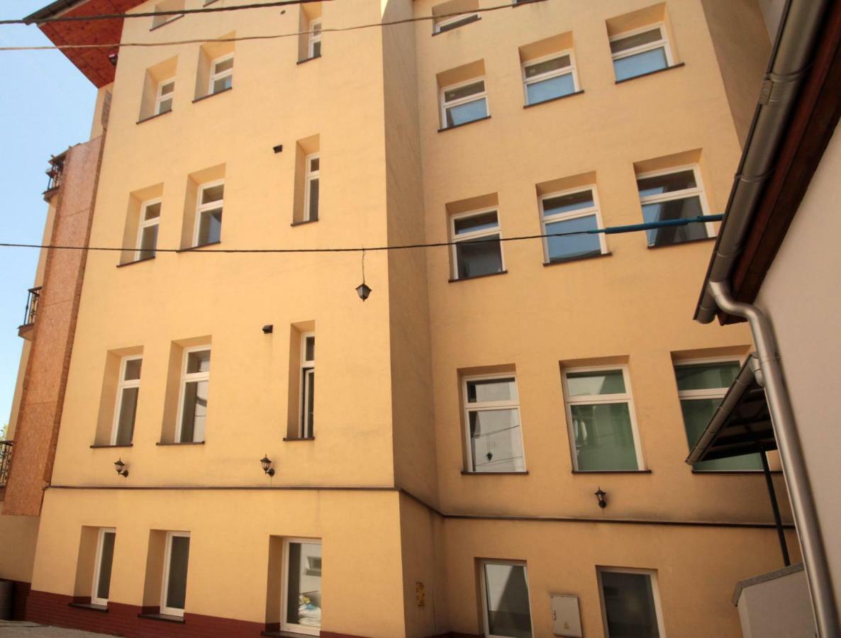 Aparthotel Zabrze, Apartamenty W Centrum Z Prywatnym Parkingiem Eksteriør bilde
